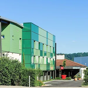 Ibis Lyon Est Hotel